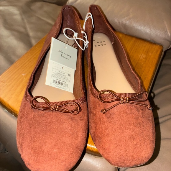 A New Day Brown Suede Flats with Bow Accents - Picture 1 of 1